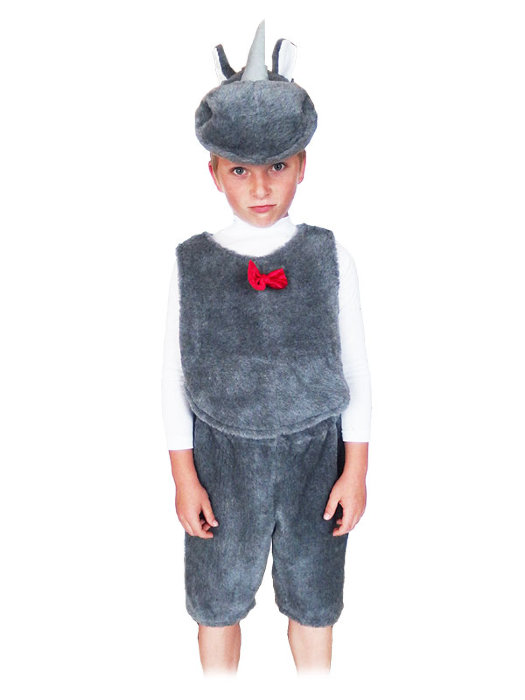 Костюм Носорог С1099 Детский карнавальный костюм Носорог для мальчика 4-8 лет. В комплекте: жилет с бантиком, бриджи, шапка с рогом
